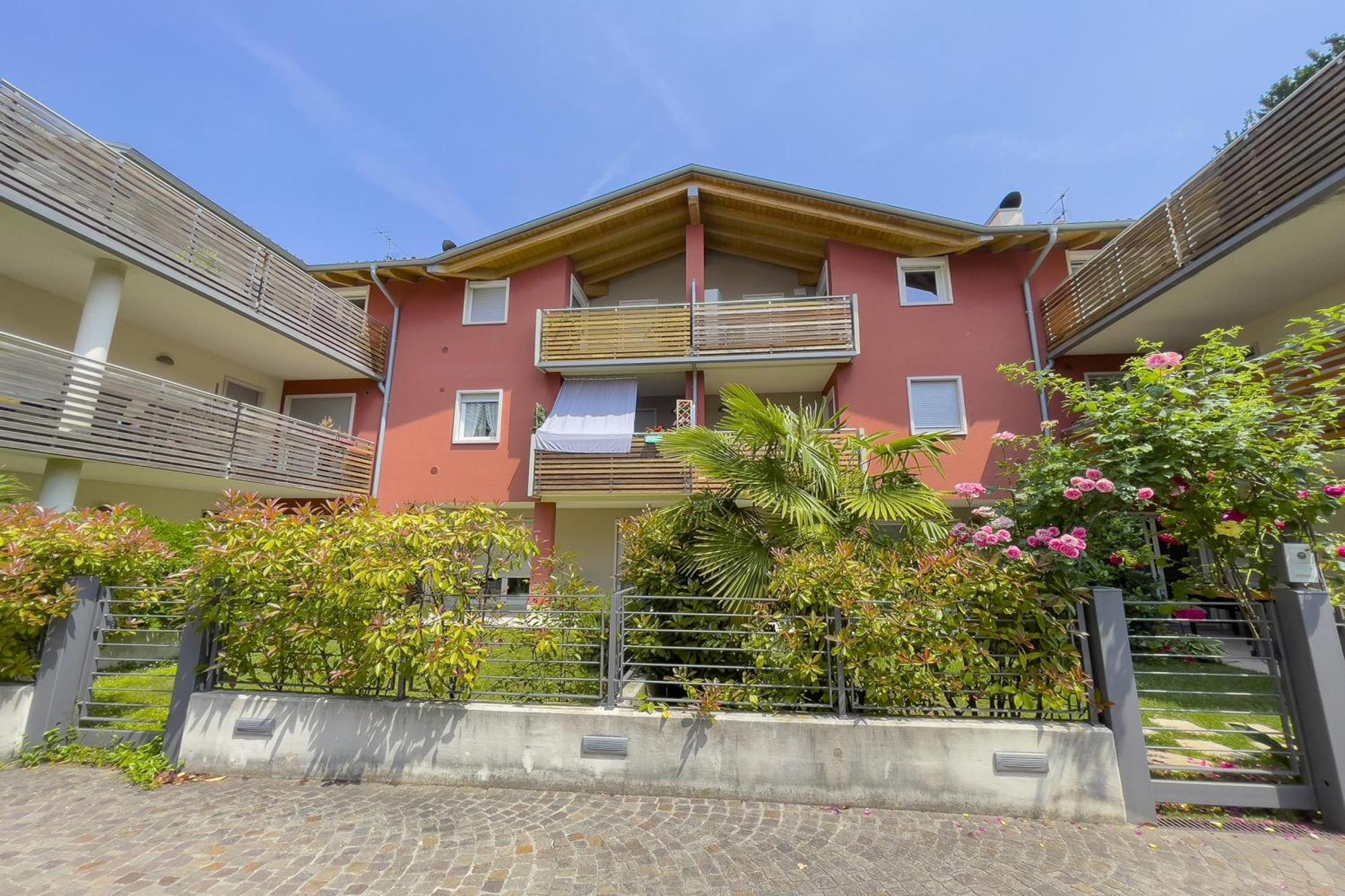 Casa Margherita Few Minutes From Lake - Happy Rentals Рива дел Гарда Екстериор снимка